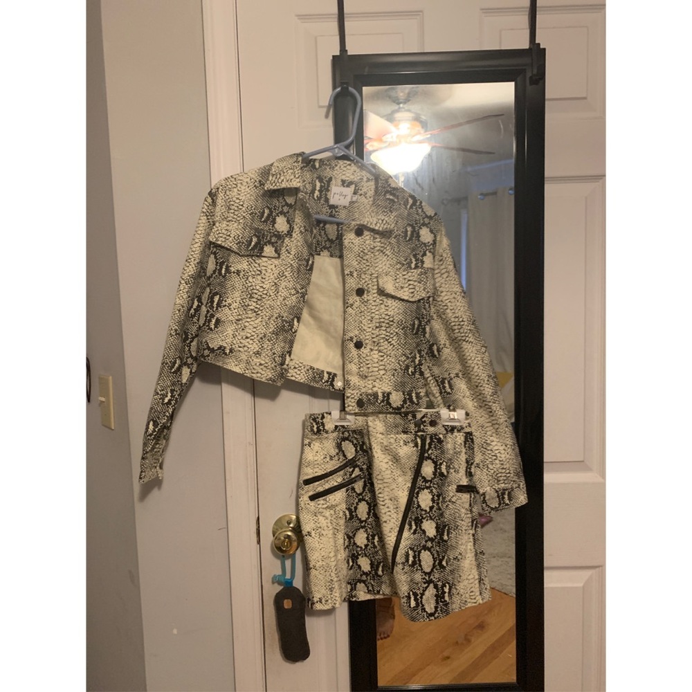 Snake Print Set